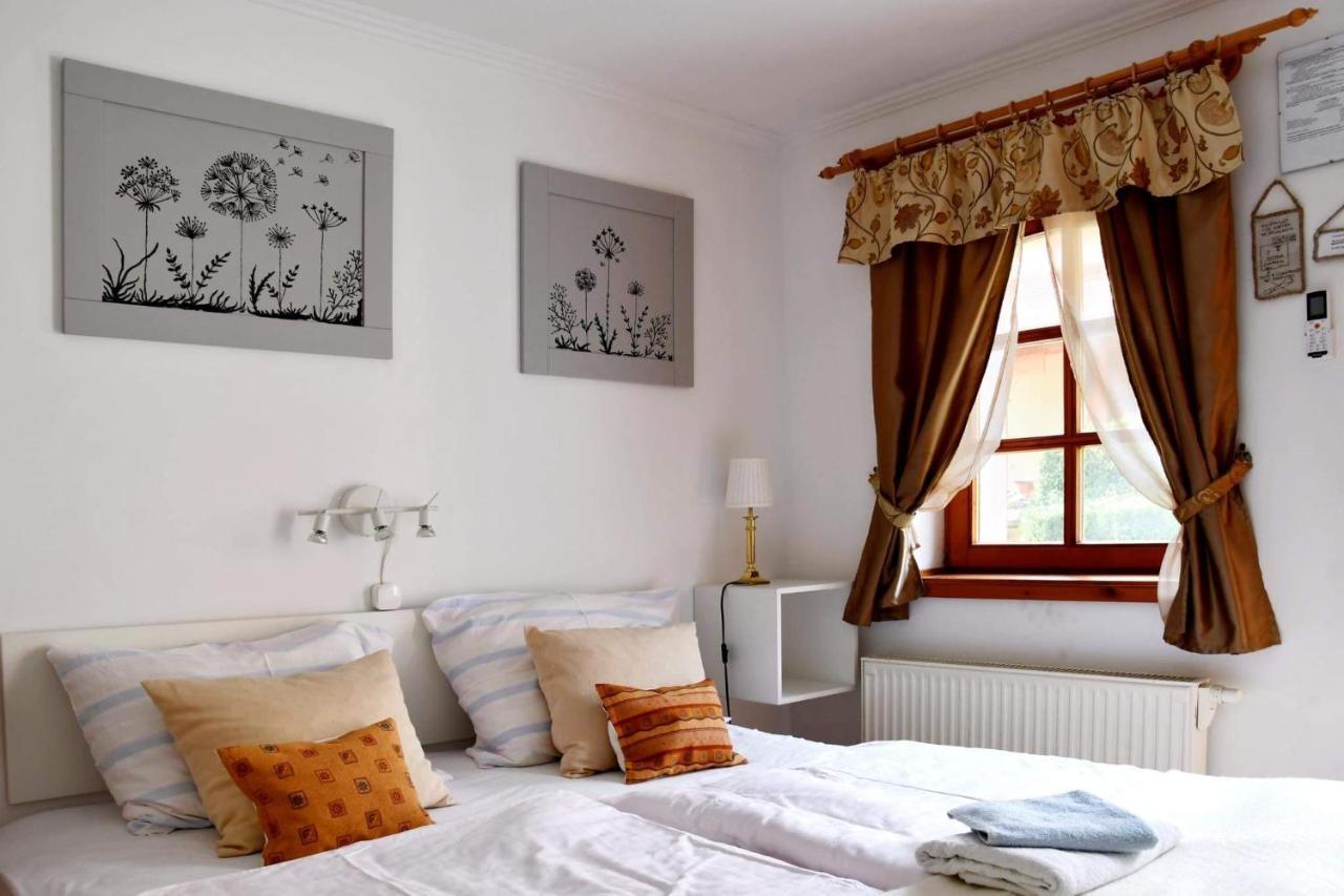 Bed and Breakfast Szentesi Panzio à Fertőrákos Extérieur photo