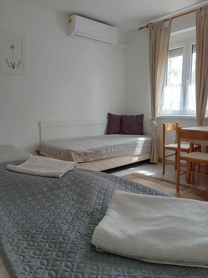 Bed and Breakfast Szentesi Panzio à Fertőrákos Extérieur photo